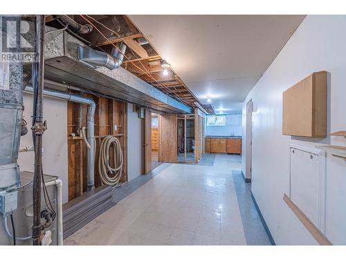 458 Mcgowan Ave, Kamloops, BC - Indoor Photo Showing Basement