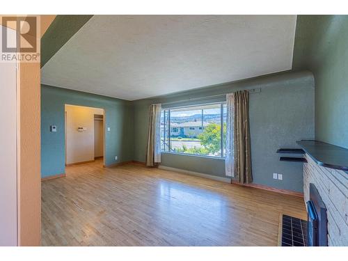 458 Mcgowan Ave, Kamloops, BC - Indoor Photo Showing Other Room