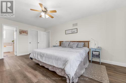 4351 Birchmount Avenue, Lincoln, ON - Indoor Photo Showing Bedroom