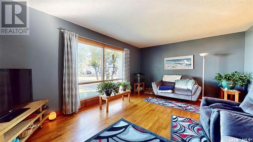 108 Gordon Street, Wolseley, SK - Indoor Photo Showing Living Room