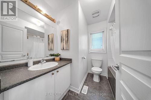 24 Pendulum Circle, Brampton, ON - Indoor Photo Showing Bathroom