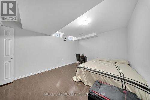 24 Pendulum Circle, Brampton, ON - Indoor