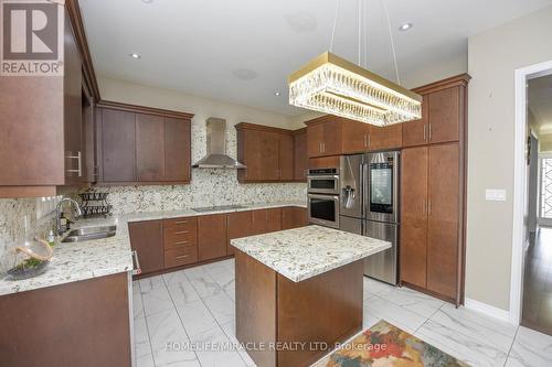 8 Fanning Trail, Brampton, ON - Indoor Photo Showing Kitchen With Stainless Steel Kitchen With Double Sink