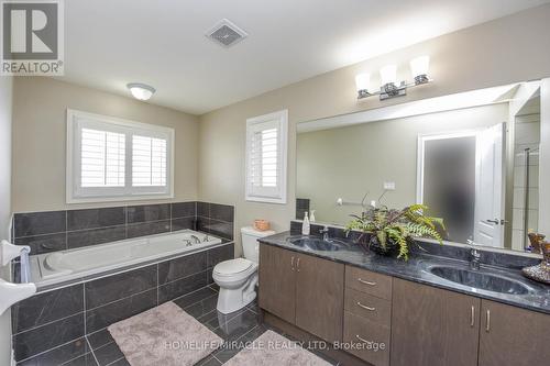 8 Fanning Trail, Brampton, ON - Indoor Photo Showing Bathroom