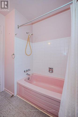 3174 Centennial Drive, Burlington (Palmer), ON - Indoor Photo Showing Bathroom