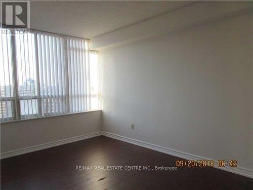 2104 - 265 Enfield Place, Mississauga, ON - Indoor Photo Showing Other Room