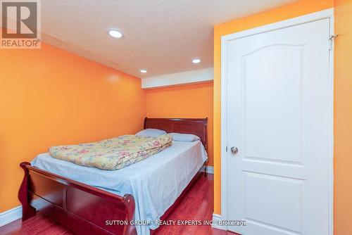 7074 Magic Court, Mississauga (Malton), ON - Indoor Photo Showing Bedroom