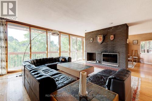 1306 Bramblewood Lane, Mississauga, ON - Indoor Photo Showing Living Room With Fireplace