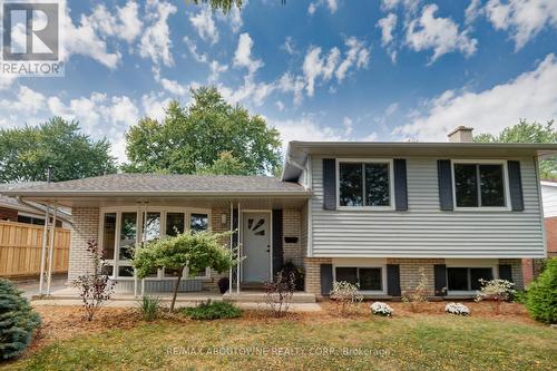 2435 Cyprus Avenue, Burlington, ON - Outdoor With Facade