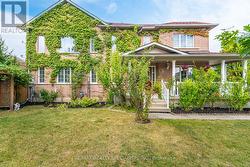 5916 BERMUDA DRIVE  Mississauga, ON L5M 6Z1