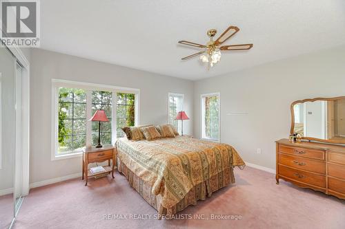 5916 Bermuda Drive, Mississauga, ON - Indoor Photo Showing Bedroom