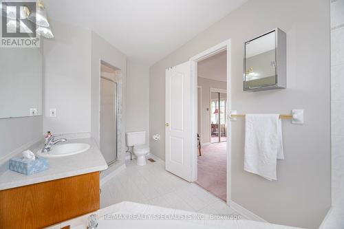 5916 Bermuda Drive, Mississauga, ON - Indoor Photo Showing Bathroom