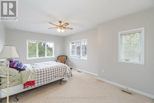 5916 Bermuda Drive, Mississauga, ON - Indoor Photo Showing Bedroom