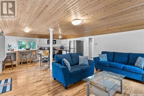 101 William Street, Manitou Beach, SK - Indoor Photo Showing Living Room