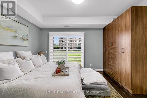 110 - 8475 Wyandotte Street E, Windsor, ON - Indoor Photo Showing Bedroom