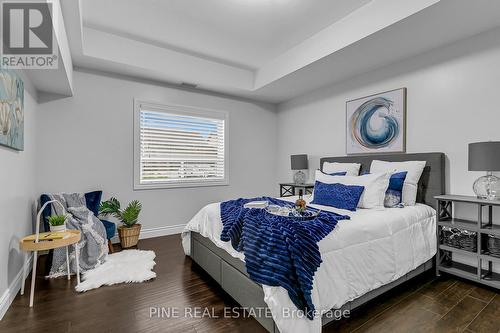 110 - 8475 Wyandotte Street E, Windsor, ON - Indoor Photo Showing Bedroom