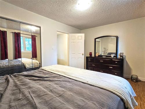 3 98 Stradford Street, Winnipeg, MB - Indoor Photo Showing Bedroom