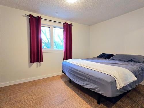 3 98 Stradford Street, Winnipeg, MB - Indoor Photo Showing Bedroom