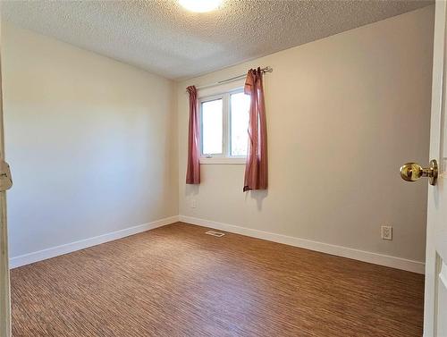 3 98 Stradford Street, Winnipeg, MB - Indoor Photo Showing Other Room