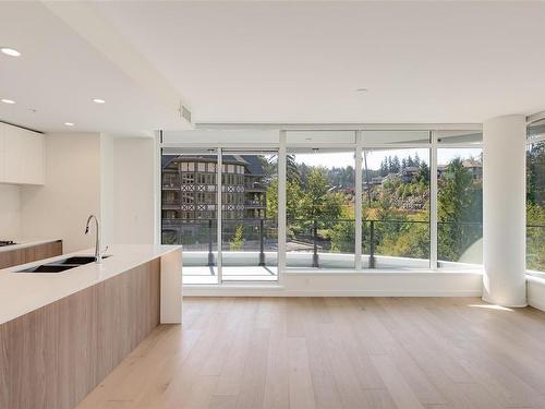 715-2000 Hannington Rd, Langford, BC - Indoor Photo Showing Kitchen