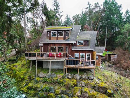 7112 Willis Point Rd, Central Saanich, BC 