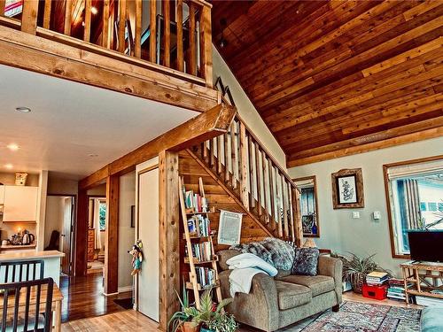 1373 Victoria Rd, Ucluelet, BC 