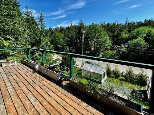 1373 Victoria Rd, Ucluelet, BC 