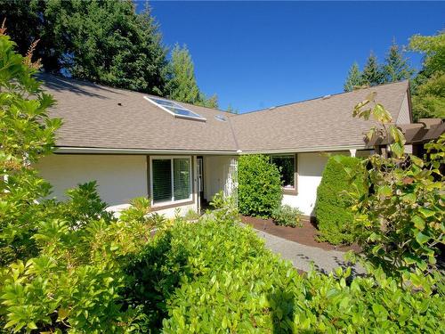 19-885 Berwick Rd, Qualicum Beach, BC 