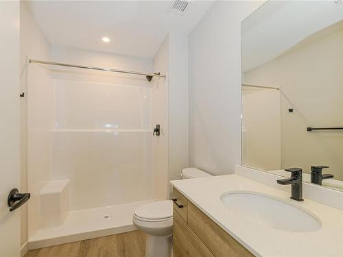 202-2469 Gateway Rd, Langford, BC - Indoor Photo Showing Bathroom