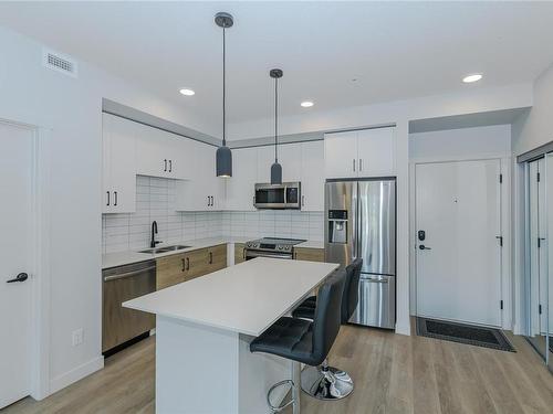 202-2469 Gateway Rd, Langford, BC - Indoor Photo Showing Kitchen With Double Sink With Upgraded Kitchen