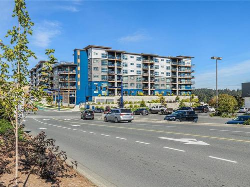 202-2469 Gateway Rd, Langford, BC - Outdoor