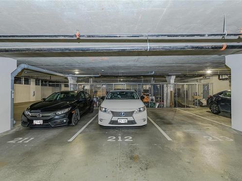 202-2469 Gateway Rd, Langford, BC - Indoor Photo Showing Garage