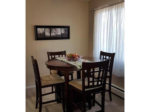 409-322 Birch St, Campbell River, BC - Indoor Photo Showing Dining Room