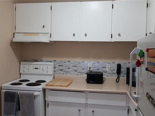 409-322 Birch St, Campbell River, BC - Indoor Photo Showing Kitchen