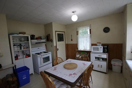 431 Alexander Road, Nakusp, BC - Indoor