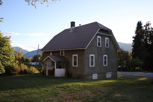 431 Alexander Road, Nakusp, BC - Outdoor