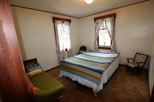 431 Alexander Road, Nakusp, BC - Indoor Photo Showing Bedroom