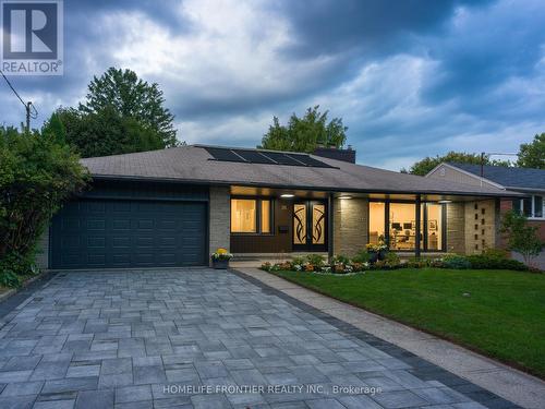 26 Flaremore Crescent, Toronto, ON - Outdoor