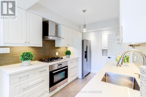 26 Flaremore Crescent, Toronto, ON - Indoor Photo Showing Kitchen With Upgraded Kitchen