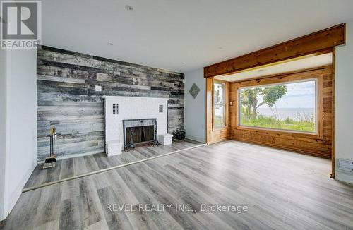 41 Derner Line, Haldimand, ON - Indoor With Fireplace