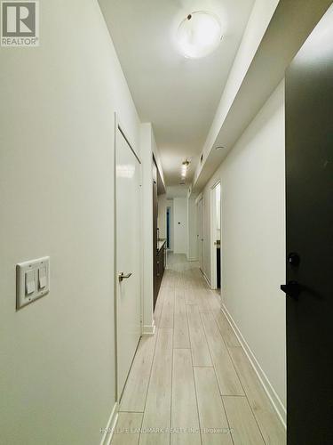 #1823 - 2031 Kennedy Road, Toronto, ON - Indoor Photo Showing Other Room