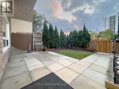 65 - 91 Muir Drive, Toronto, ON - Outdoor