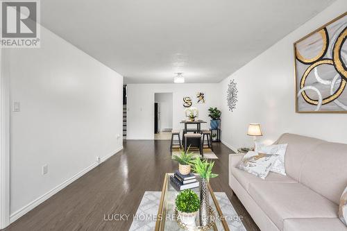 65 - 91 Muir Drive, Toronto, ON - Indoor Photo Showing Living Room