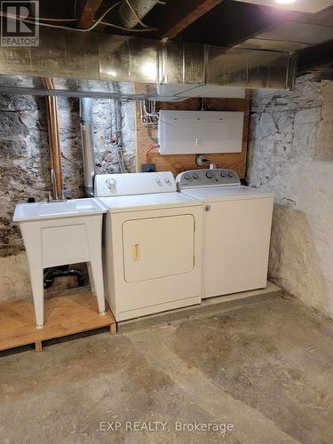 50 William Street, Hamilton, ON - Indoor Photo Showing Laundry Room