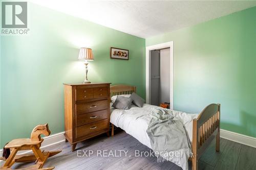 50 William Street, Hamilton, ON - Indoor Photo Showing Bedroom