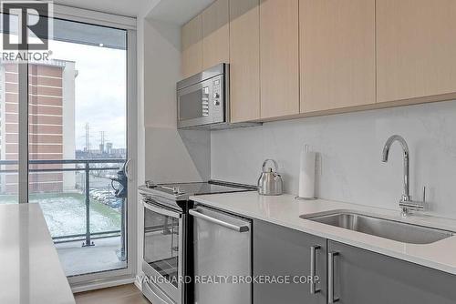 307 - 3237 Bayview Avenue, Toronto, ON - Indoor Photo Showing Kitchen