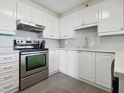 Kitchen - 1004-500 Rue St-Francois, Brossard, QC - Indoor Photo Showing Kitchen With Upgraded Kitchen