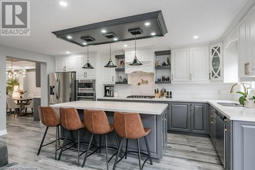 88 Graham Avenue S, Hamilton, ON - Indoor Photo Showing Kitchen With Double Sink With Upgraded Kitchen