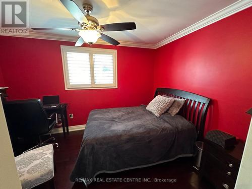 1 - 223 Picton Street E, Hamilton, ON - Indoor Photo Showing Bedroom