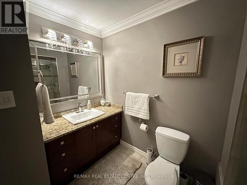 1 - 223 Picton Street E, Hamilton, ON - Indoor Photo Showing Bathroom